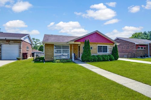 733 Ashland Ave, Chicago Heights, IL, 60411-2036 | Card Image