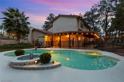 37 Pheasant Ridge Dr, Henderson, NV, 89014-2162 | Card Image