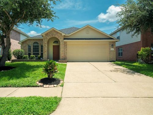 2414 Alcove Foster Ct, Fresno, TX, 77545-8185 | Card Image