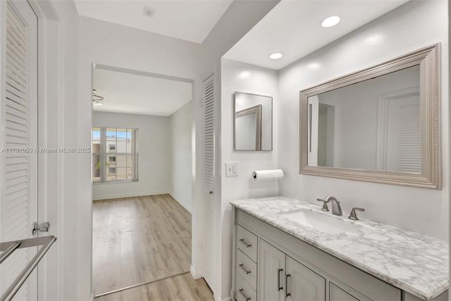APT-316 - 5540 Tamberlane Cir, Condo with 2 bedrooms, 2 bathrooms and null parking in Palm Beach Gardens FL | Image 30