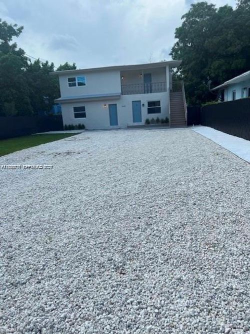 3-5444 Nw 5th Ave, Miami, FL, 33127-1532 | Card Image