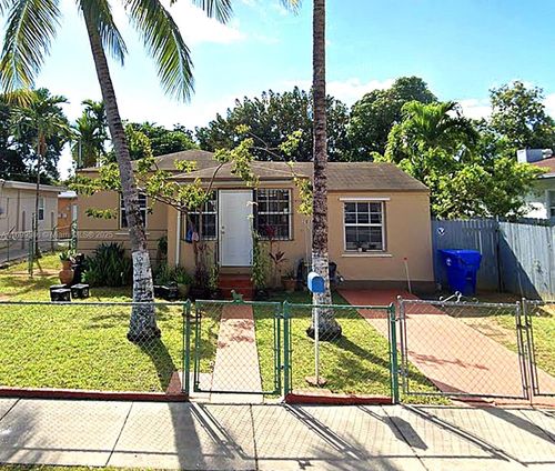 2030 Nw 34th St, Miami, FL, 33142-5481 | Card Image