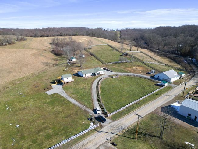 34601 Lake Rd, House other with 2 bedrooms, 2 bathrooms and null parking in Mc Arthur OH | Image 4