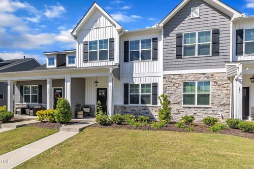 743 Hadstock Path, Zebulon, NC, 27597-5542 | Card Image