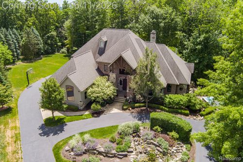 6265 Crest Forest Ct E, Clarkston, MI, 48348-4581 | Card Image