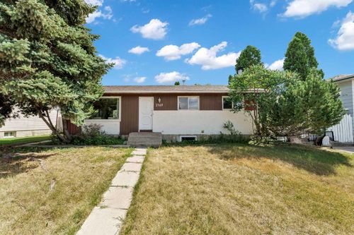 2169 Hawke Cres Ne, Medicine Hat, AB, T1C1J4 | Card Image