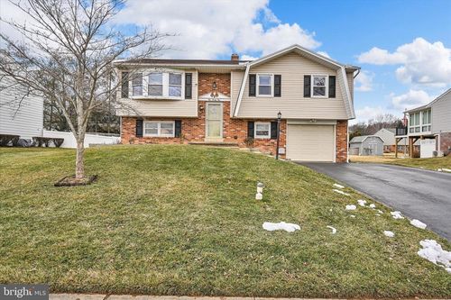 429 Candlewyck Rd, LANCASTER, PA, 17601-2811 | Card Image
