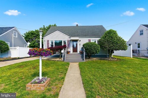 20 Kenwood Ter, Hamilton, NJ, 08610-2514 | Card Image