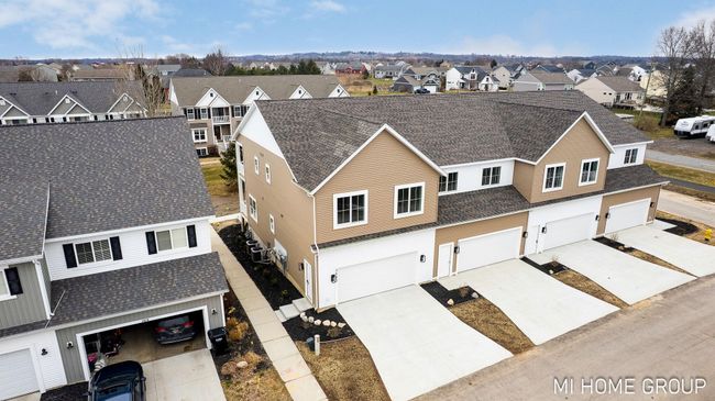 37 - 3614 Buckingham Ln, Condo with 3 bedrooms, 3 bathrooms and null parking in Hudsonville MI | Image 7