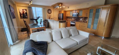 ph2-17555 Atlantic Blvd, Sunny Isles Beach, FL, 33160-2169 | Card Image