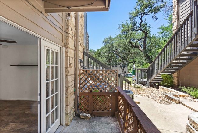 Patio | Image 11