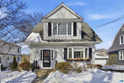 224 Homeland St, Fairfield, CT, 06825-1526 | Card Image