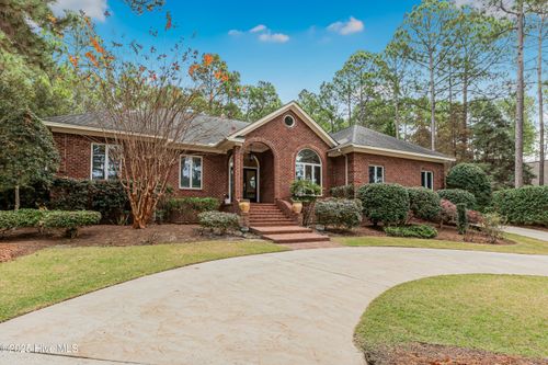 214 Plantation Dr, Southern Pines, NC, 28387-2965 | Card Image
