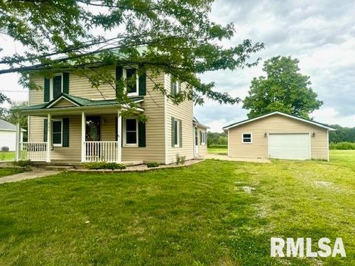 324 N Oak St, Loraine, IL, 62349-1018 | Card Image