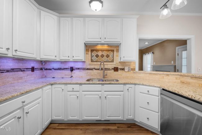 Kitchen | Image 16