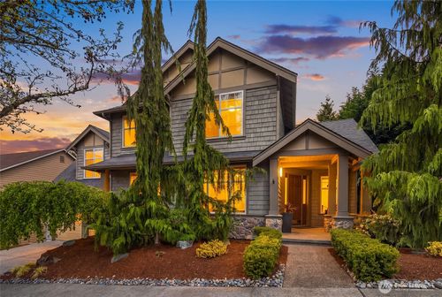16568 Ne 119th Way, Redmond, WA, 98052-2331 | Card Image