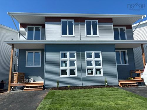 43 Berm St, Halifax, NS, B3R0H2 | Card Image