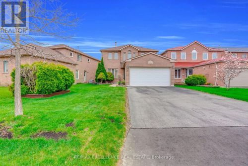 4 Novella Pl, Brampton, ON, L6S5X1 | Card Image