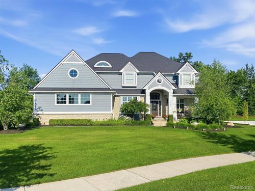 7247 Ardsley Ln, Clarkston, MI, 48348-5058 | Card Image