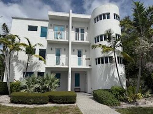 5820 N Flagler Dr, West Palm Beach, FL, 33407-2536 | Card Image