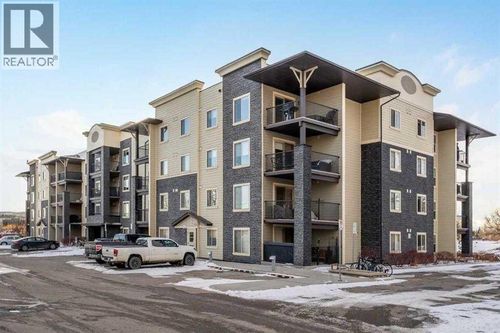 625 Glenbow Dr, Cochrane, AB, T4C0S7 | Card Image