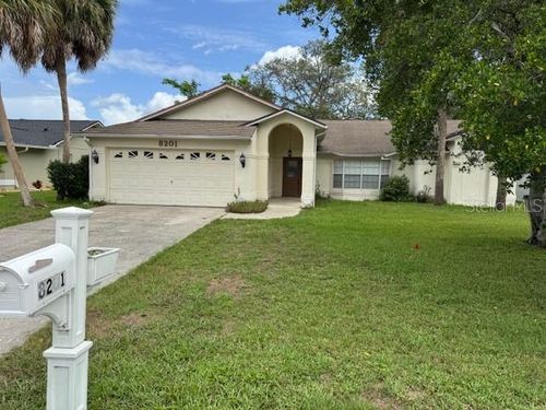8201 Rhanbuoy Rd, SPRING HILL, FL, 34606-6949 | Card Image