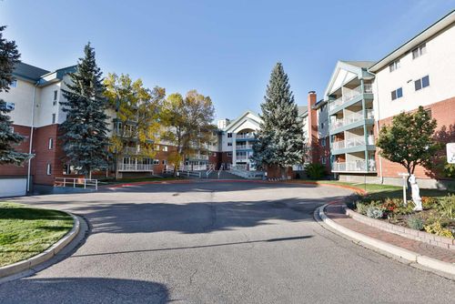 110-20 3 St S, Lethbridge, AB, T1J4P1 | Card Image