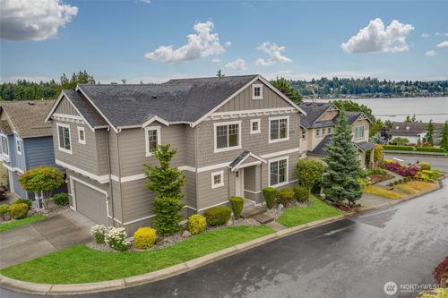 1227 93rd Dr Ne, Lake Stevens, WA, 98258-3415 | Card Image