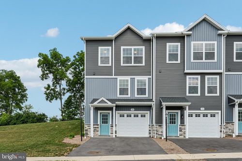 186 Highpoint Park Dr, PLEASANT GAP, PA, 16823-9677 | Card Image