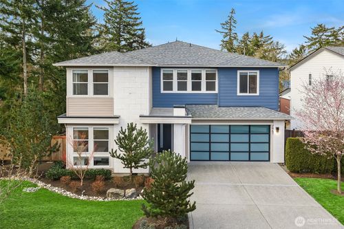 7967 112th Ln Se, Newcastle, WA, 98056-5049 | Card Image