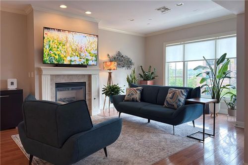 210-10511 Mission Rd, Leawood, KS, 66206-2702 | Card Image