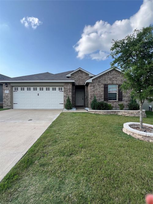 123 Barton Creek Dr, Huntsville, TX, 77340-2393 | Card Image