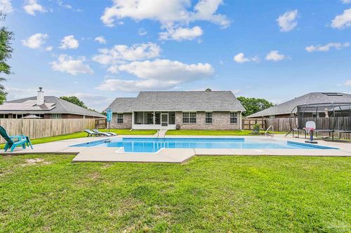 1543 Twin Pines Cir, Cantonment, FL, 32533-1414 | Card Image