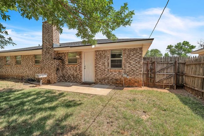 3501 44 Th St, House other with 3 bedrooms, 2 bathrooms and 2 parking in Snyder TX | Image 26