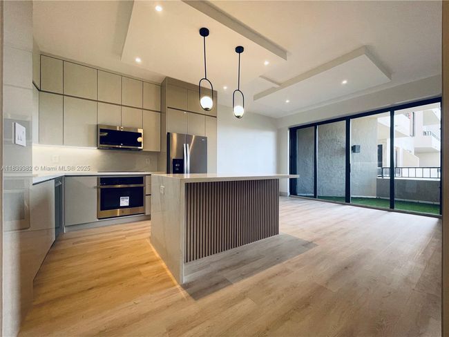 APT-305 - 201 Crandon Blvd, Condo with 1 bedrooms, 2 bathrooms and null parking in Key Biscayne FL | Image 19