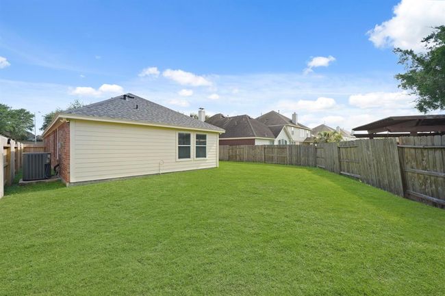 13003 Castlewind Ln, House other with 4 bedrooms, 2 bathrooms and 2 parking in Pearland TX | Image 23
