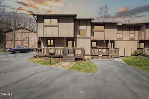 d-24204 Woodridge Cir, Bristol, VA, 24202-5300 | Card Image
