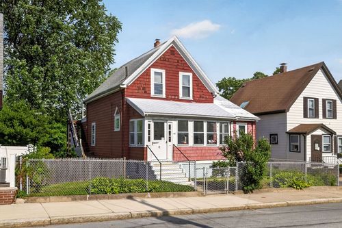 95 Marshall St, Winthrop, MA, 02152-2748 | Card Image