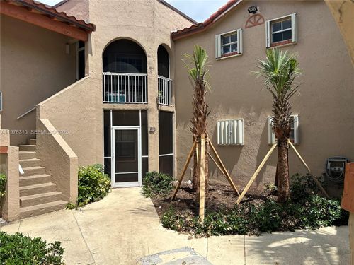 102-301 Sw 86th Ave, Pembroke Pines, FL, 33025-1485 | Card Image