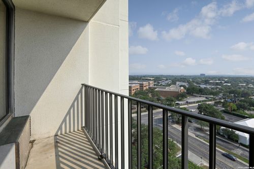 1402-7701 Wurzbach Rd, San Antonio, TX, 78229-4432 | Card Image