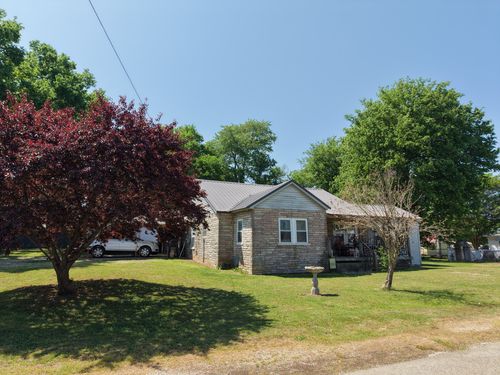 404 Mcmurtrey St, Saint Joseph, TN, 38481-5067 | Card Image