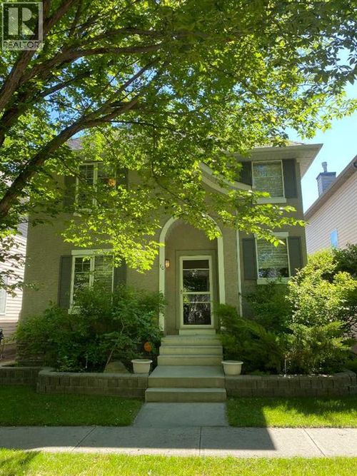 10 Elgin Dr Se, Calgary, AB, T2Z3Y7 | Card Image
