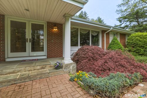 12 Mountain Farms Rd, West Hartford, CT, 06117-1839 | Card Image