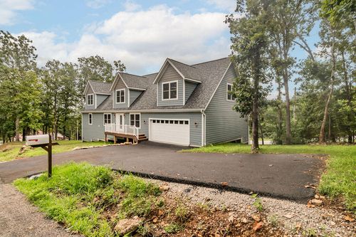 65 Roan Rd, Cape Fair, MO, 65624-9101 | Card Image