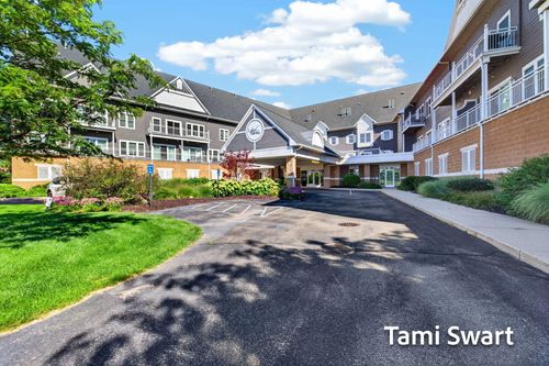 16-917 Savidge St, Spring Lake, MI, 49456-2625 | Card Image