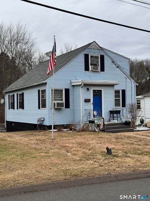 45 Lawrence St, Vernon, CT, 06066-3328 | Card Image