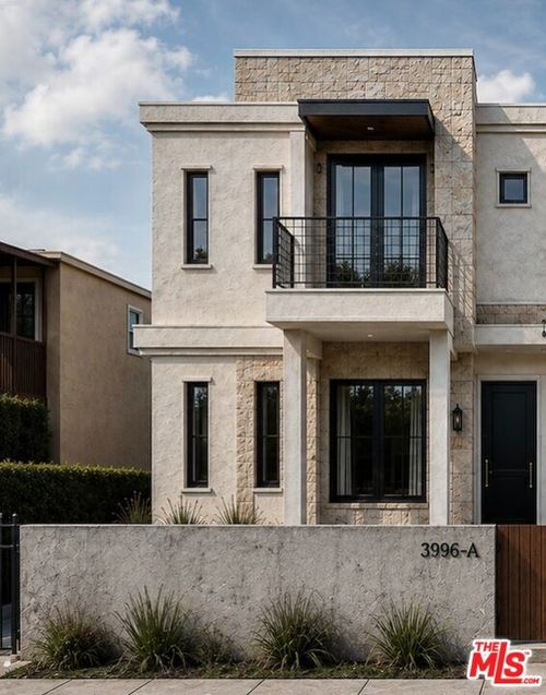 542 S 40th Street, San Diego, CA, 92113 | Card Image