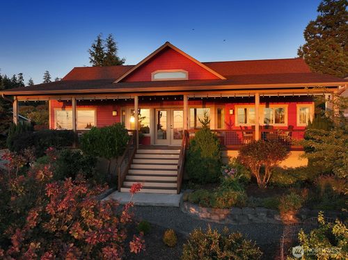 1879 Cedarcrest Ave, Coupeville, WA, 98239-9625 | Card Image