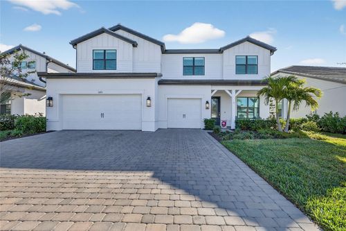 5470 Silverside Pine Ct, Lakewood Ranch, FL, 34211-1805 | Card Image