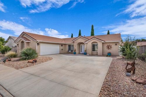 268 E Elfin Cove Cir, Ivins, UT, 84738-5051 | Card Image